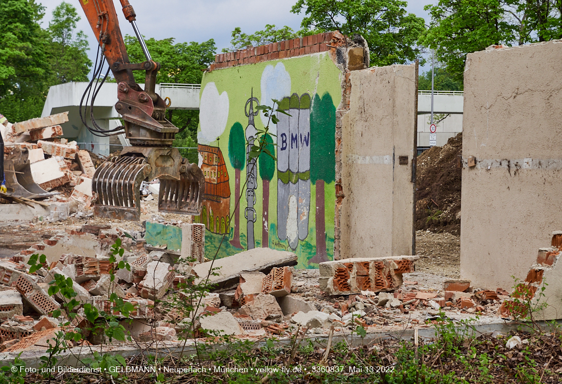 13.05.2022 - Baustelle am Haus für Kinder in Neuperlach